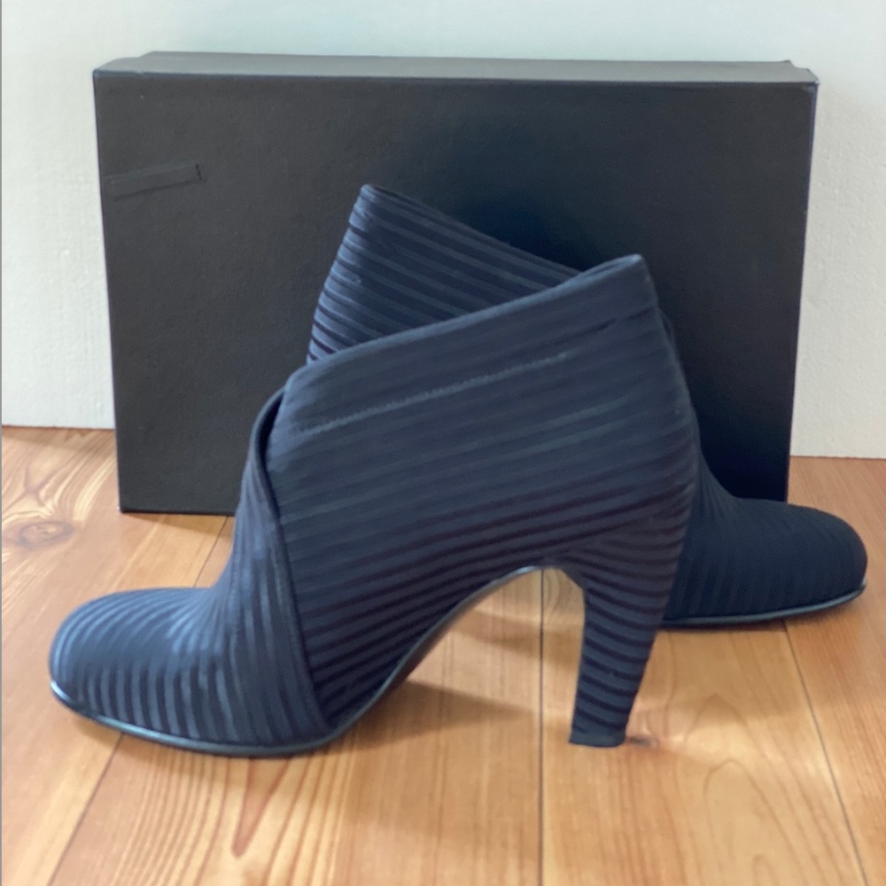 UNITED NUDE FOLD LITE HI ankle bootie